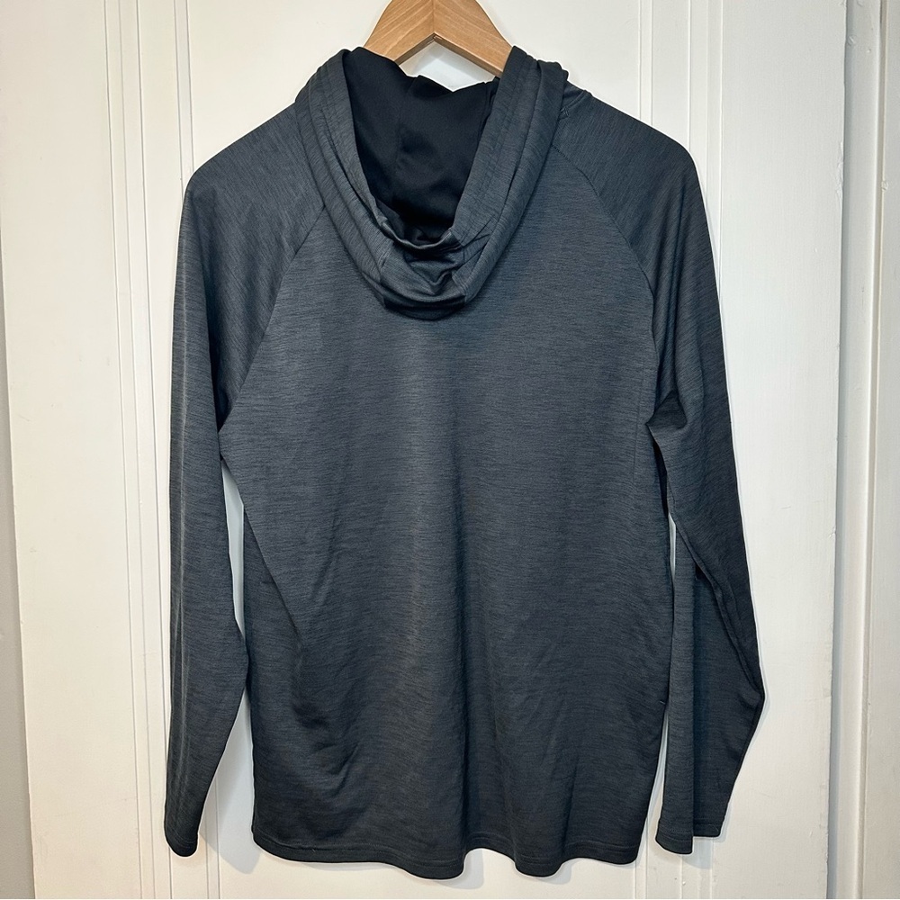 Under Armour Men's Charcoal Hoodie medium loose fit - Picture 4 of 6